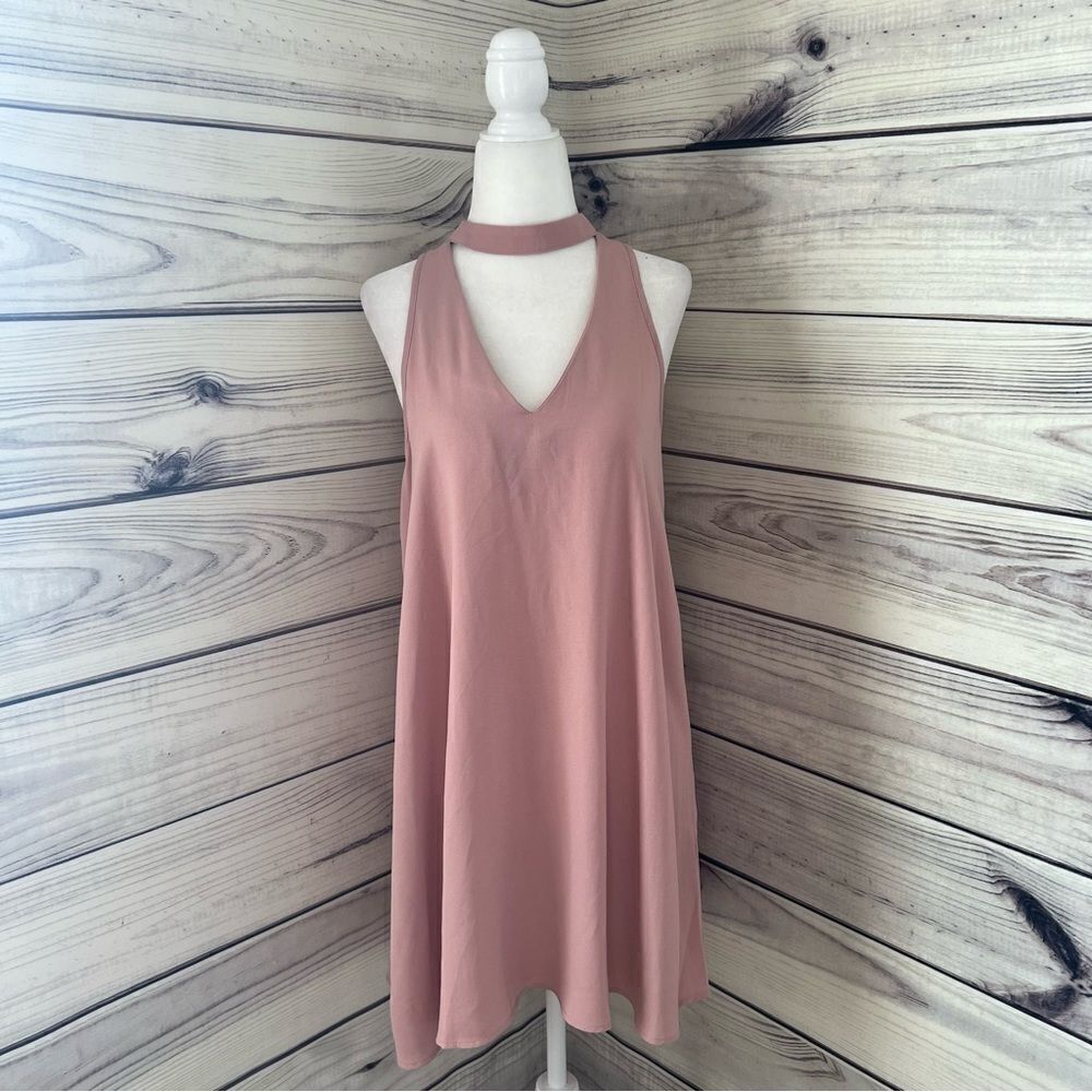 Forever 21 Dusty Pink Cutout Neck Shift Dress